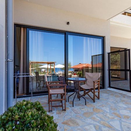 Toni Retzo Rooms Himare Exteriör bild