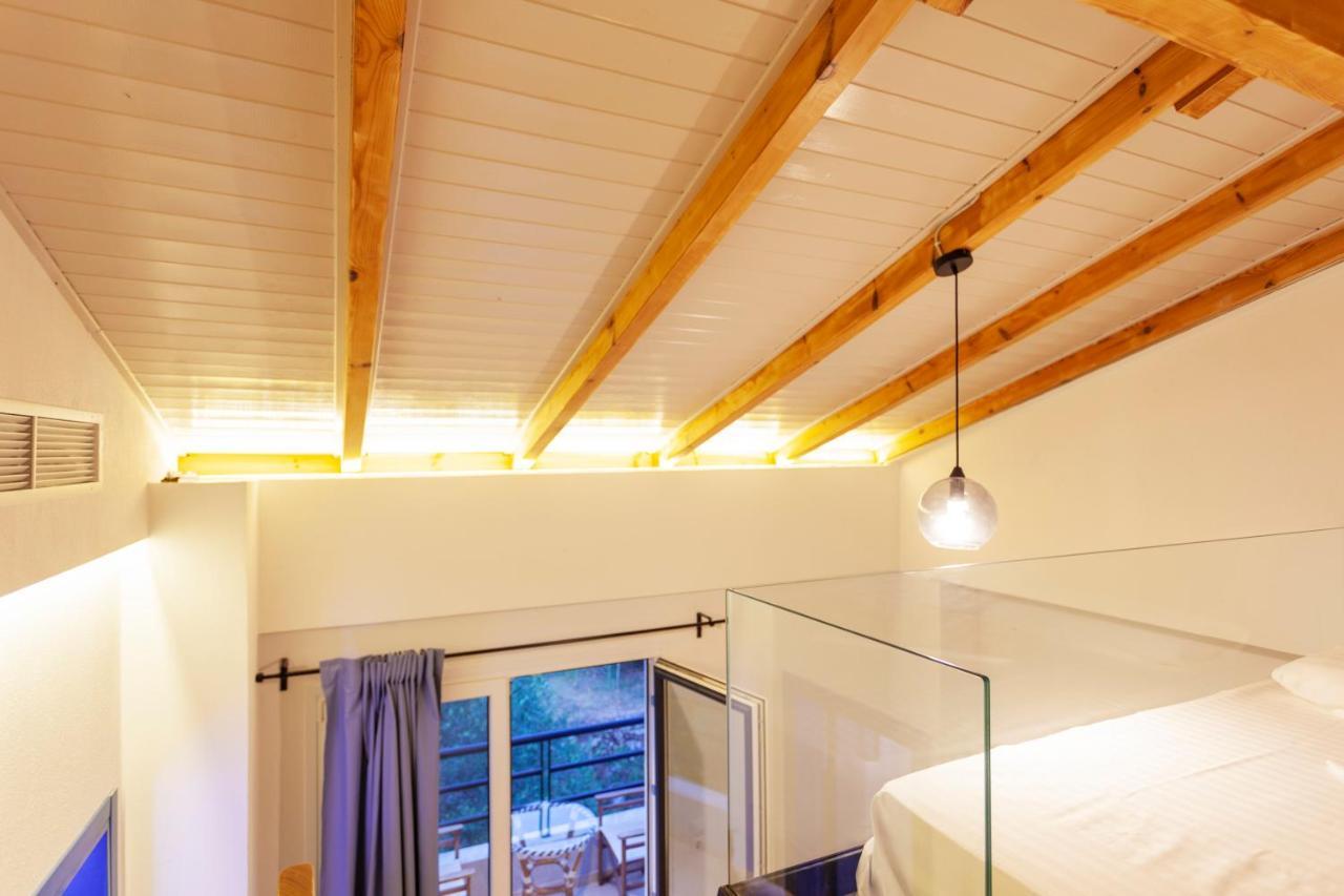 Toni Retzo Rooms Himare Exteriör bild