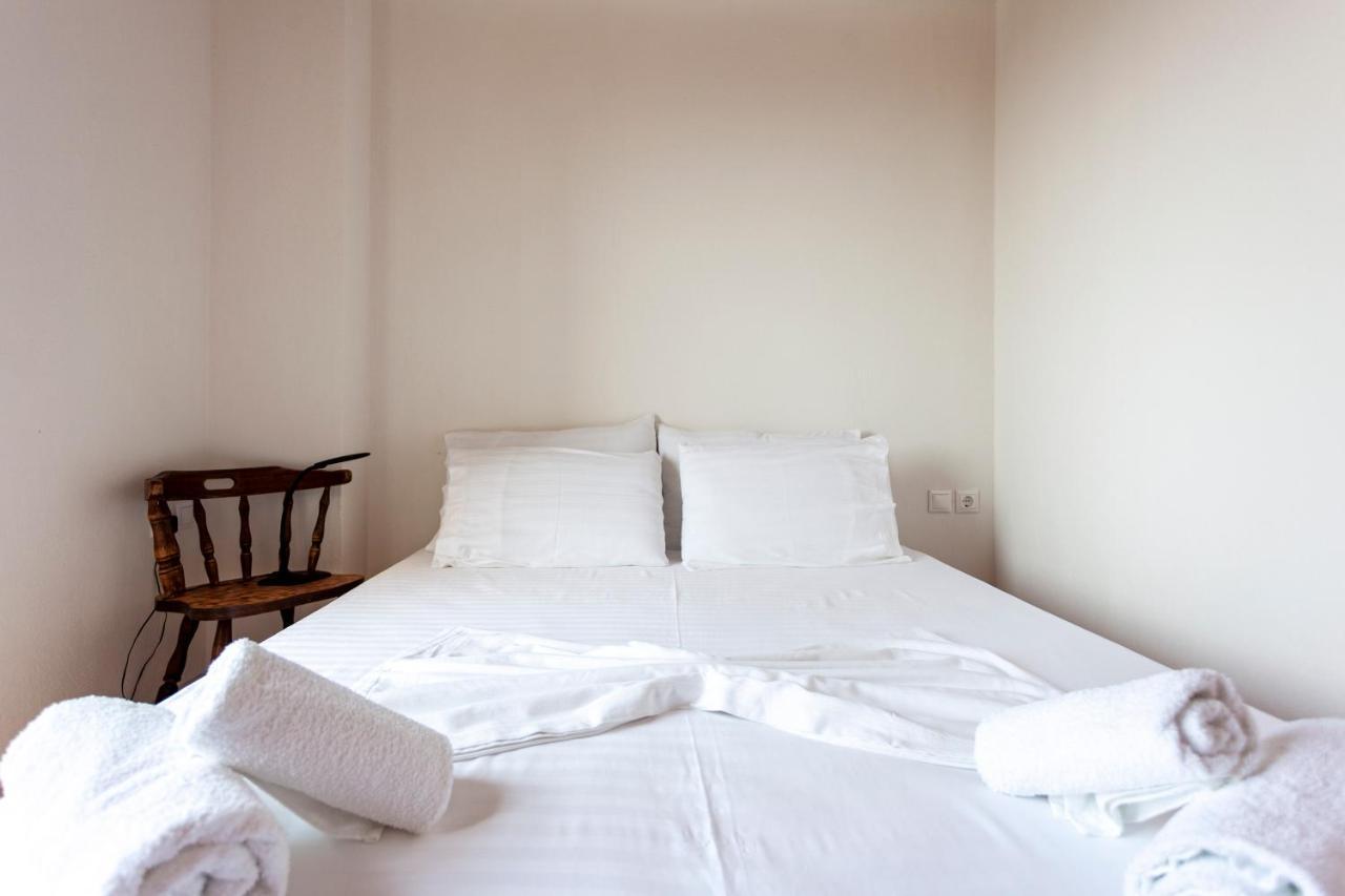 Toni Retzo Rooms Himare Exteriör bild